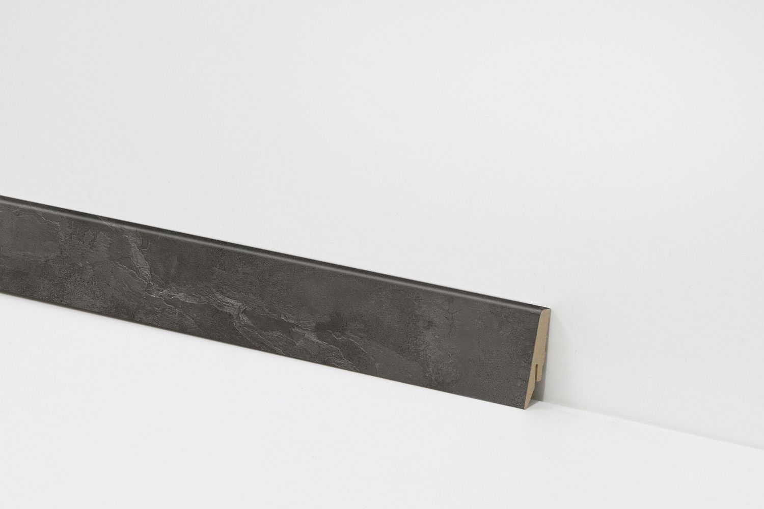 Equipped Sockelleiste 58mm 3511 Equipped Sockelleiste 58mm 3511