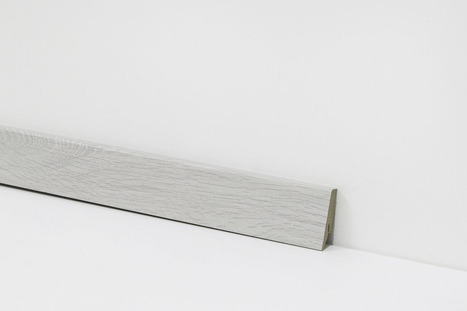 Equipped Sockelleiste 58mm 8013 Equipped Sockelleiste 58mm 8013