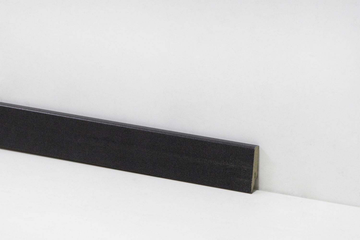 Equipped Sockelleiste 58mm 2110 Equipped Sockelleiste 58mm 2110