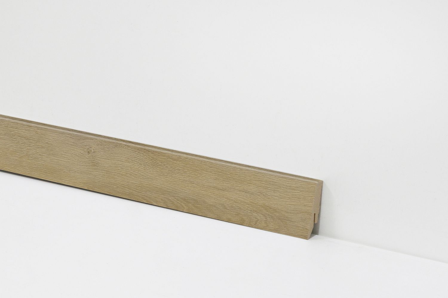 Equipped Sockelleiste 58mm 8155 Equipped Sockelleiste 58mm 8155