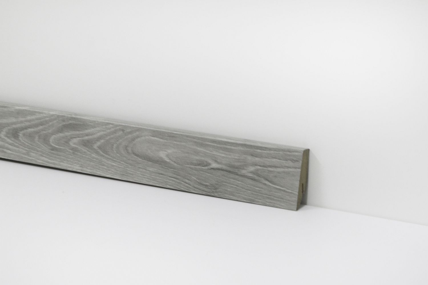 Equipped Sockelleiste 58mm 8127 Equipped Sockelleiste 58mm 8127