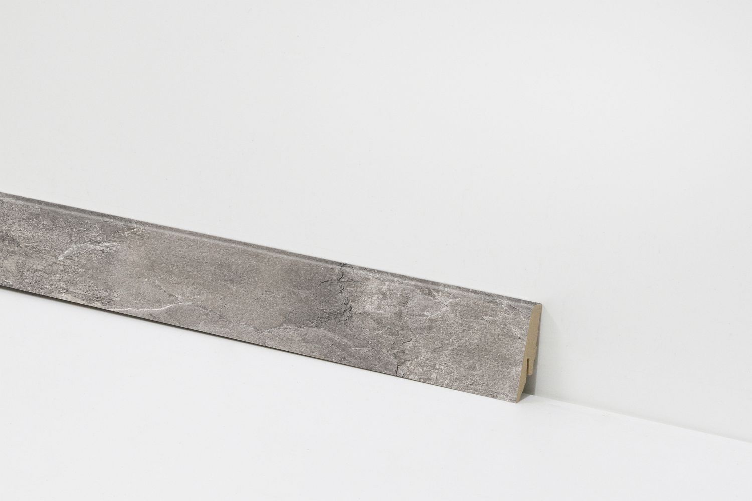 Equipped Sockelleiste 58mm 5115 Equipped Sockelleiste 58mm 5115