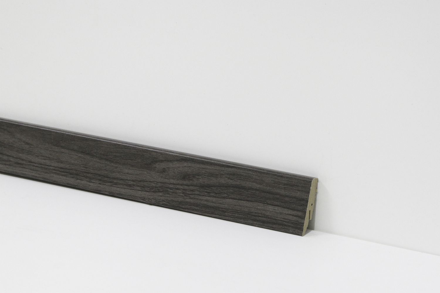 Equipped Sockelleiste 58mm 8027 Equipped Sockelleiste 58mm 8027