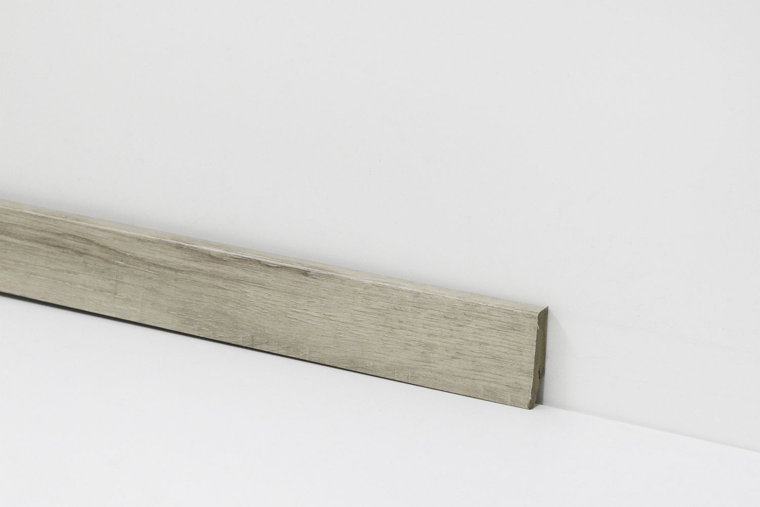 Equipped Sockelleiste 58mm 2045 Equipped Sockelleiste 58mm 2045