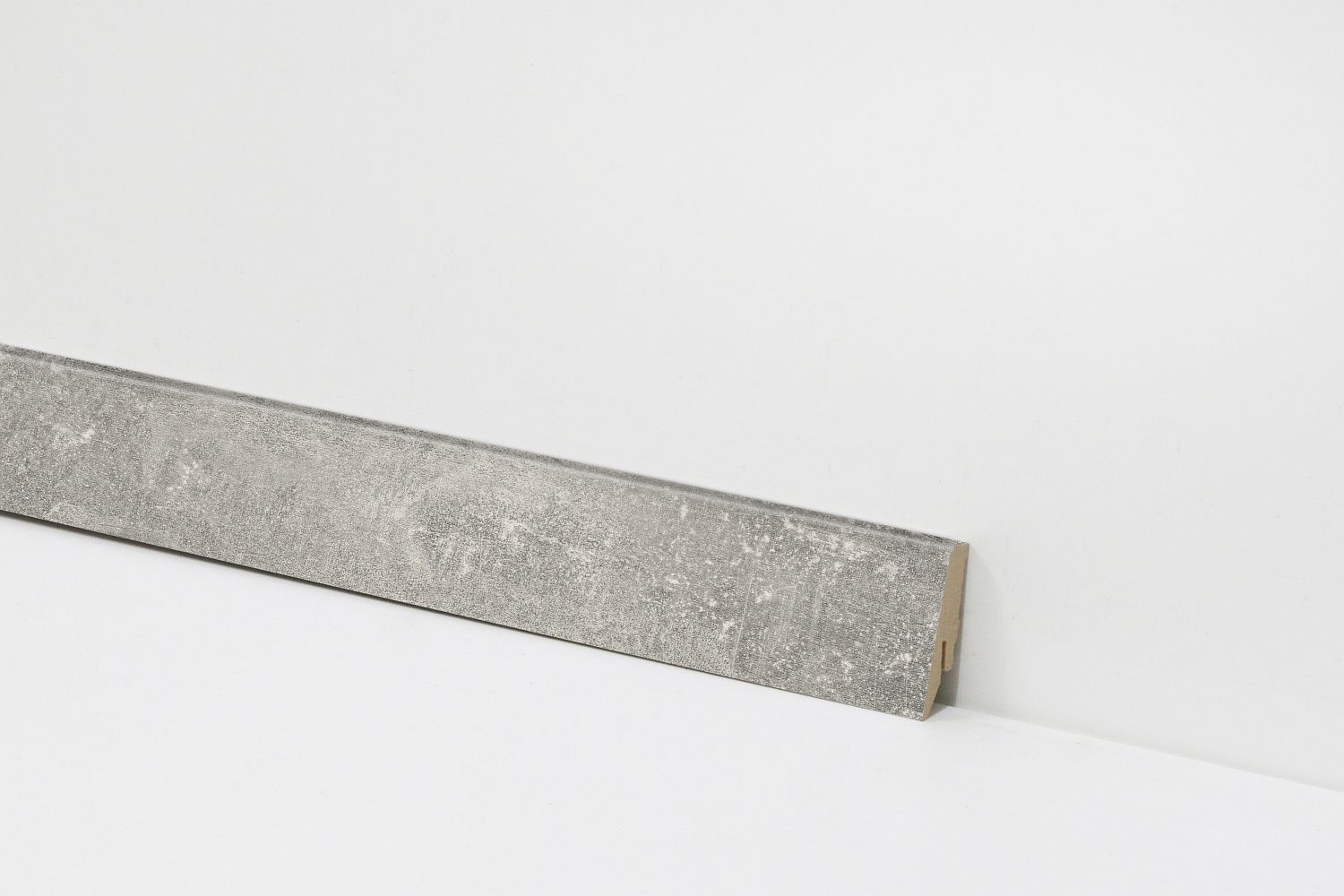 Equipped Sockelleiste 58mm 2434 Equipped Sockelleiste 58mm 2434