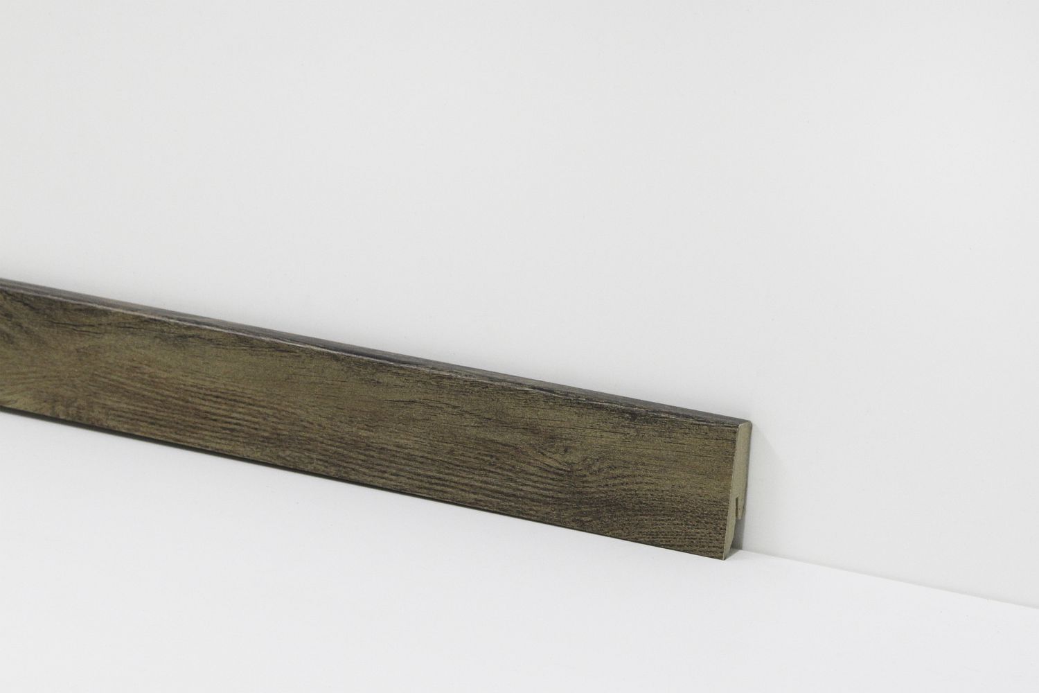 Equipped Sockelleiste 58mm 8019 Equipped Sockelleiste 58mm 8019